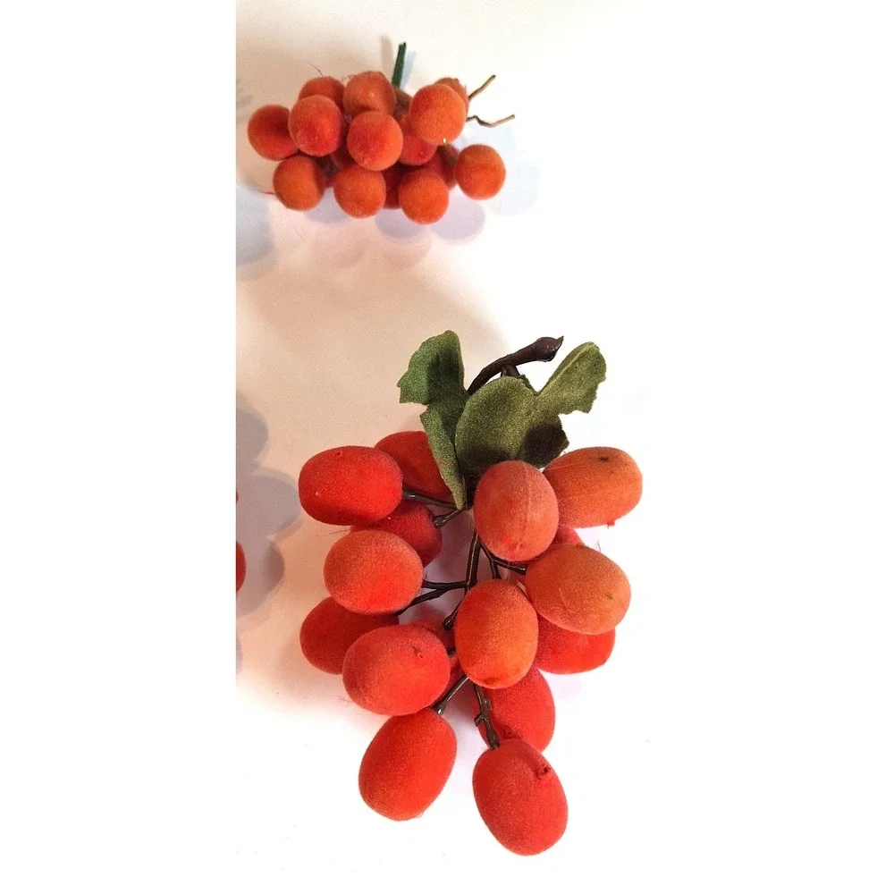 N/A red artificial six